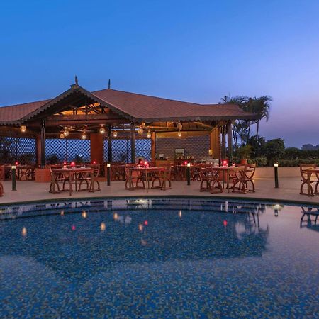 Sheraton Grand Pune Bund Garden Hotel Kültér fotó