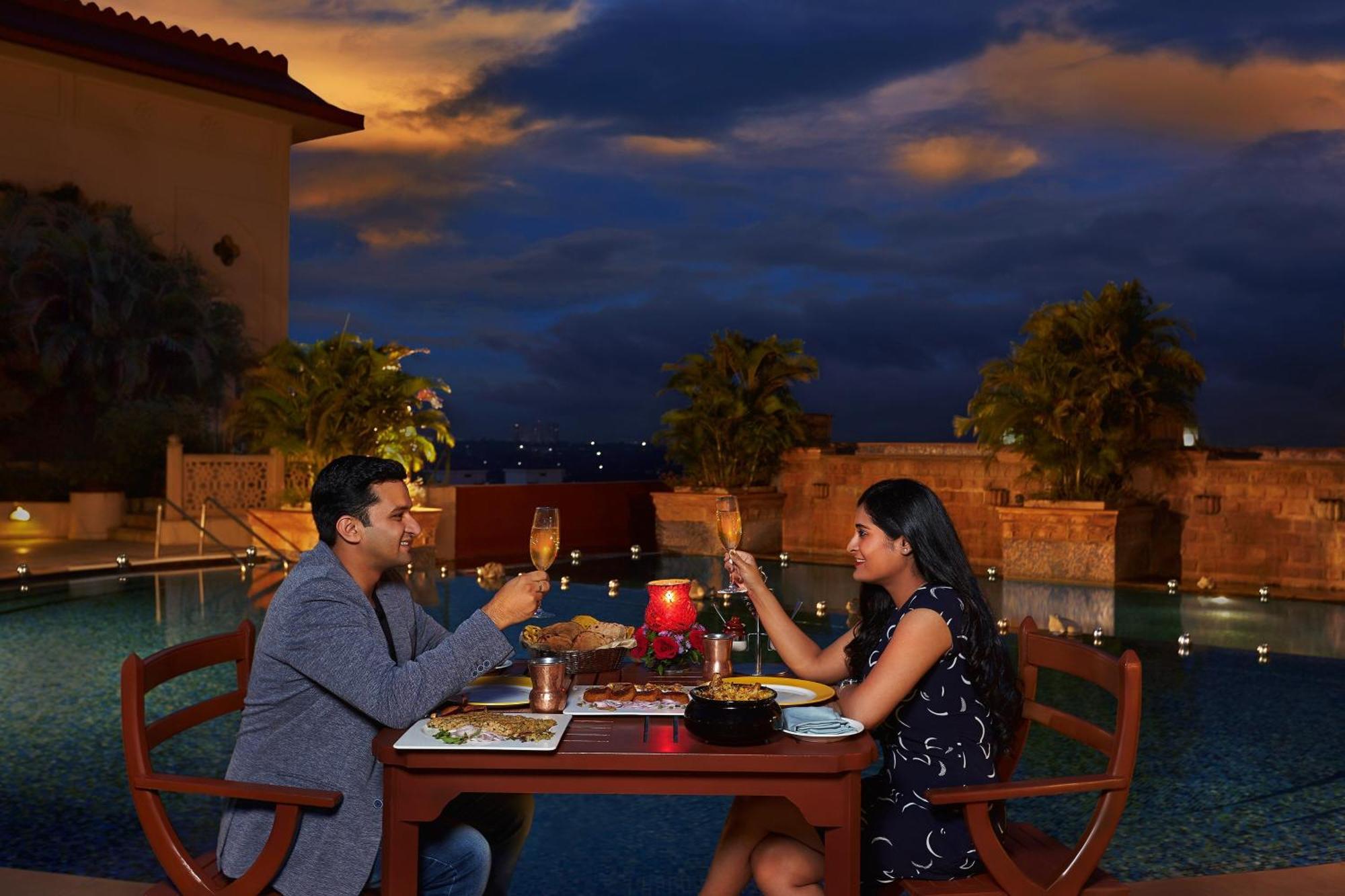 Sheraton Grand Pune Bund Garden Hotel Kültér fotó