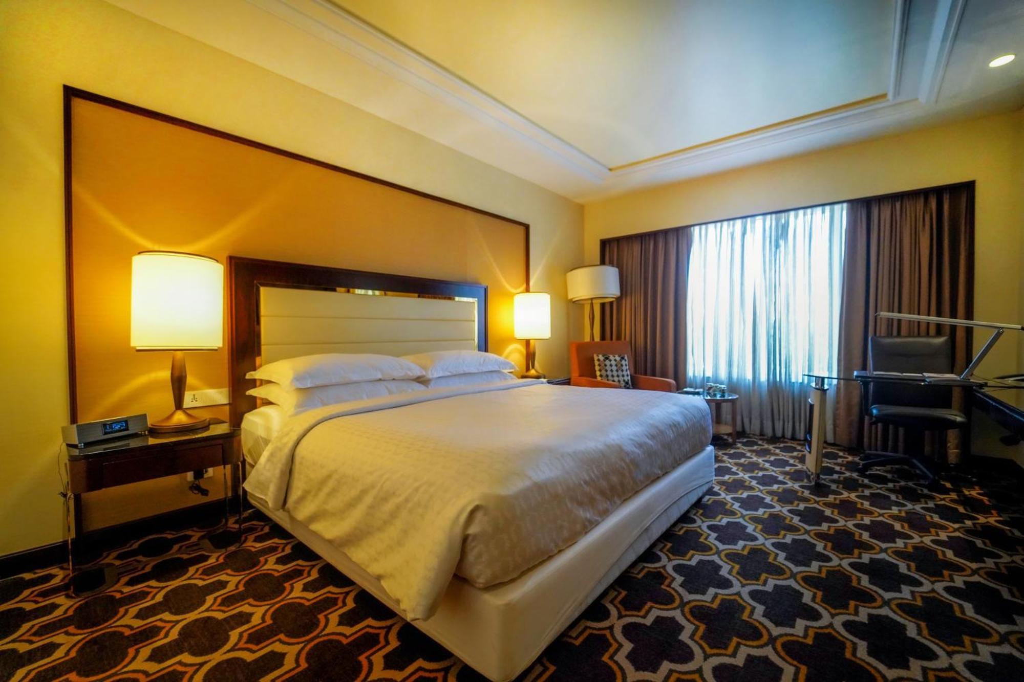Sheraton Grand Pune Bund Garden Hotel Kültér fotó