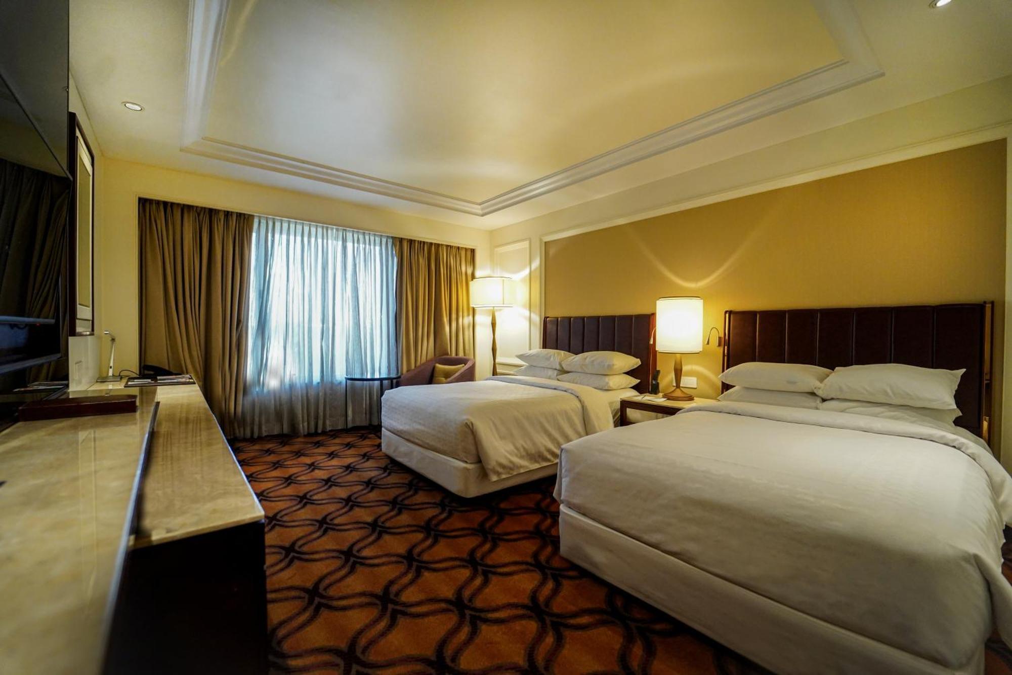 Sheraton Grand Pune Bund Garden Hotel Kültér fotó