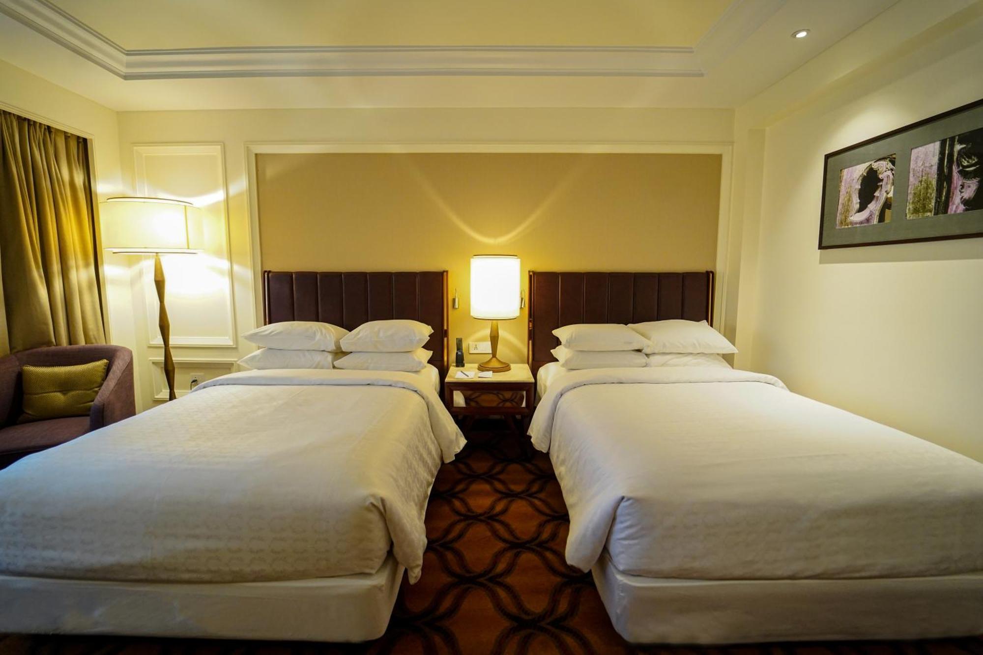 Sheraton Grand Pune Bund Garden Hotel Kültér fotó