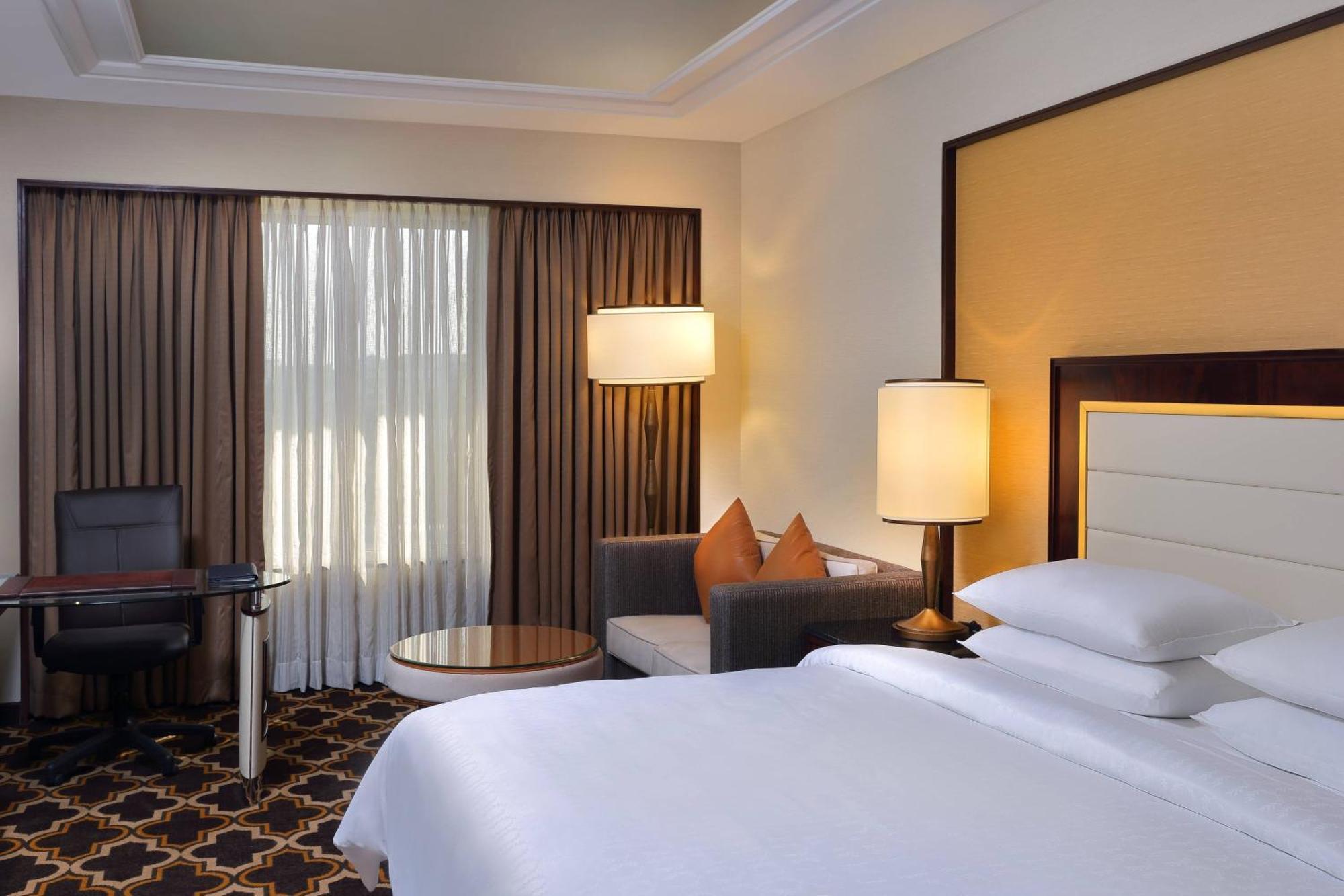 Sheraton Grand Pune Bund Garden Hotel Kültér fotó
