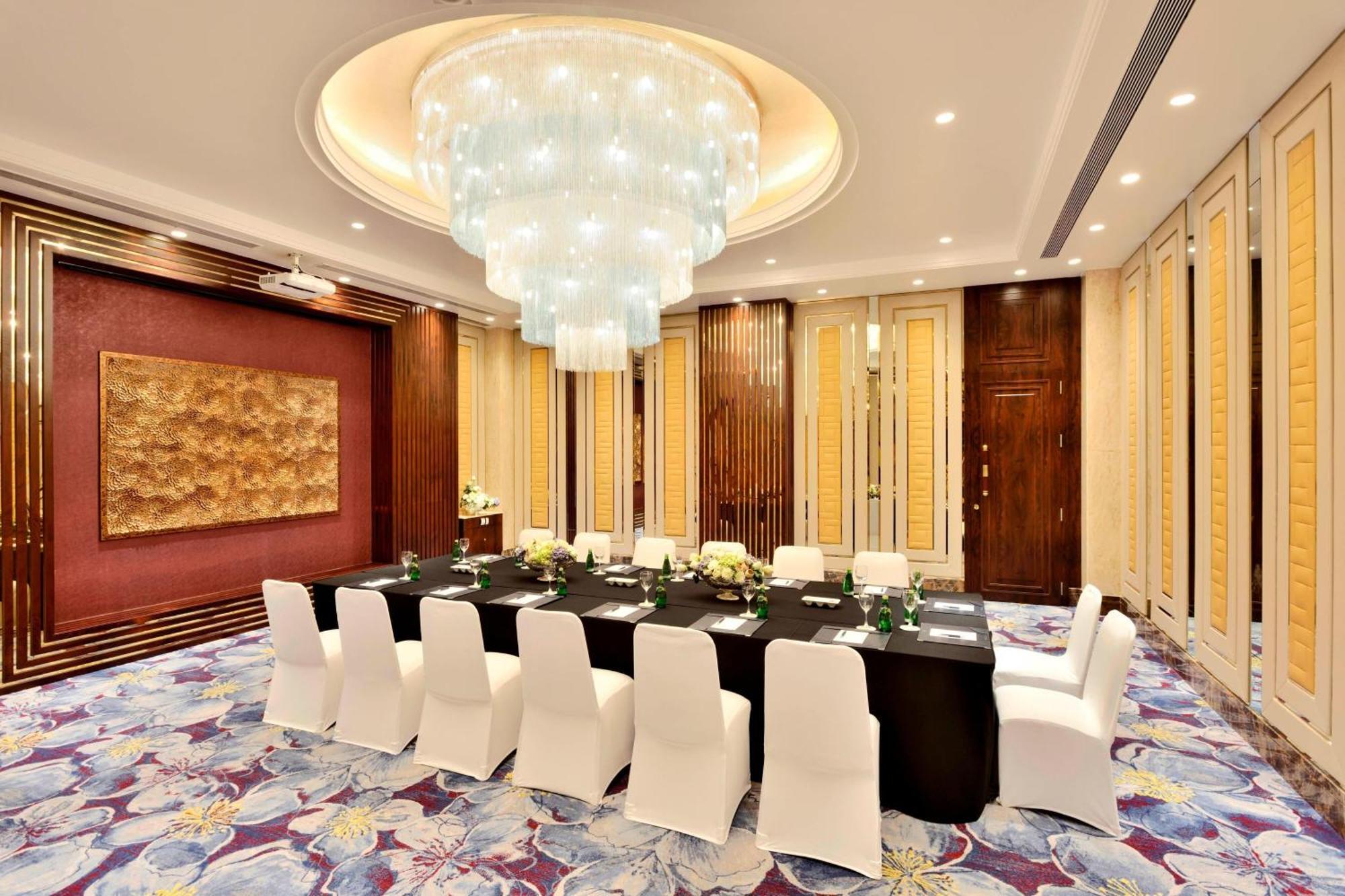 Sheraton Grand Pune Bund Garden Hotel Kültér fotó