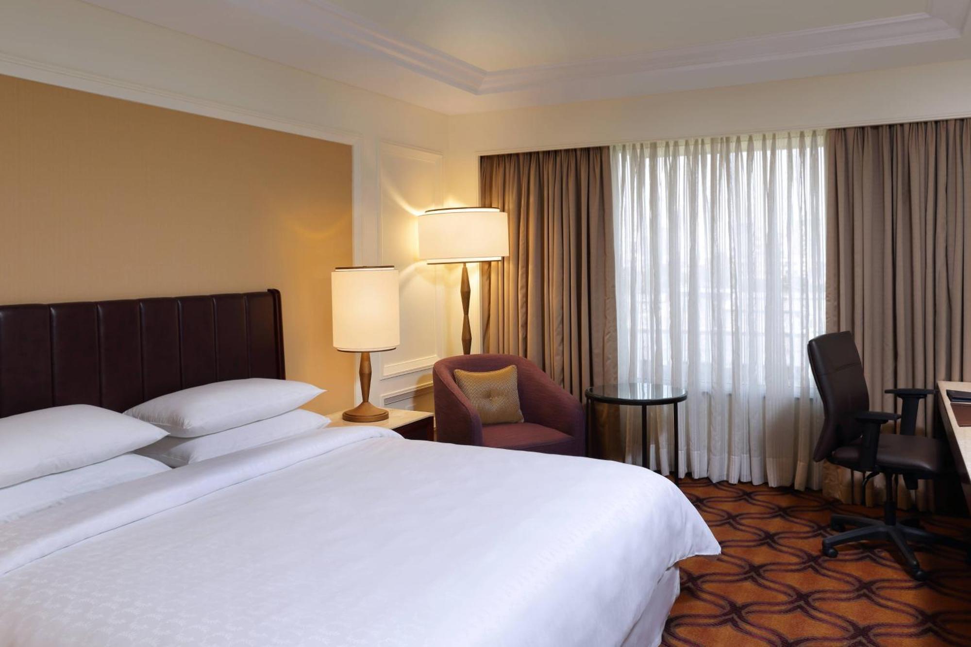 Sheraton Grand Pune Bund Garden Hotel Kültér fotó